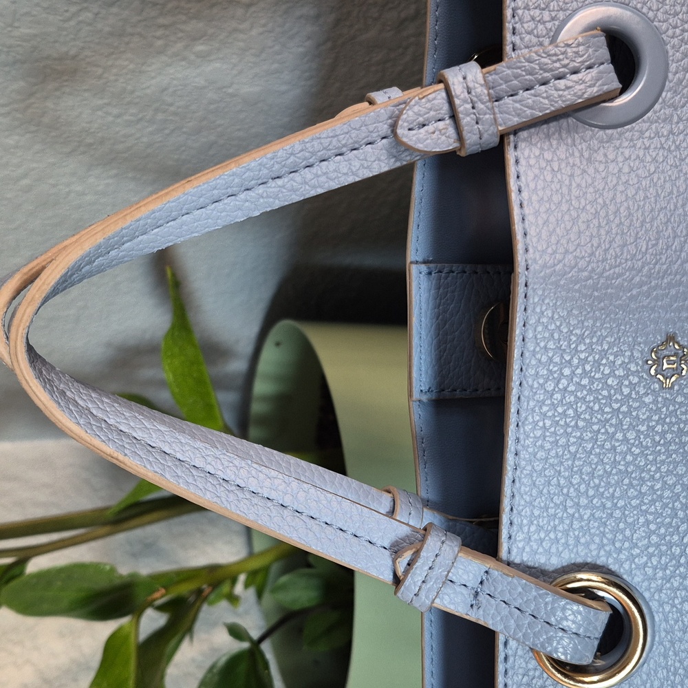 Nanette Lepore Light Blue Handbag with Shell & Pearl Bag Charm - Picture 3 of 9